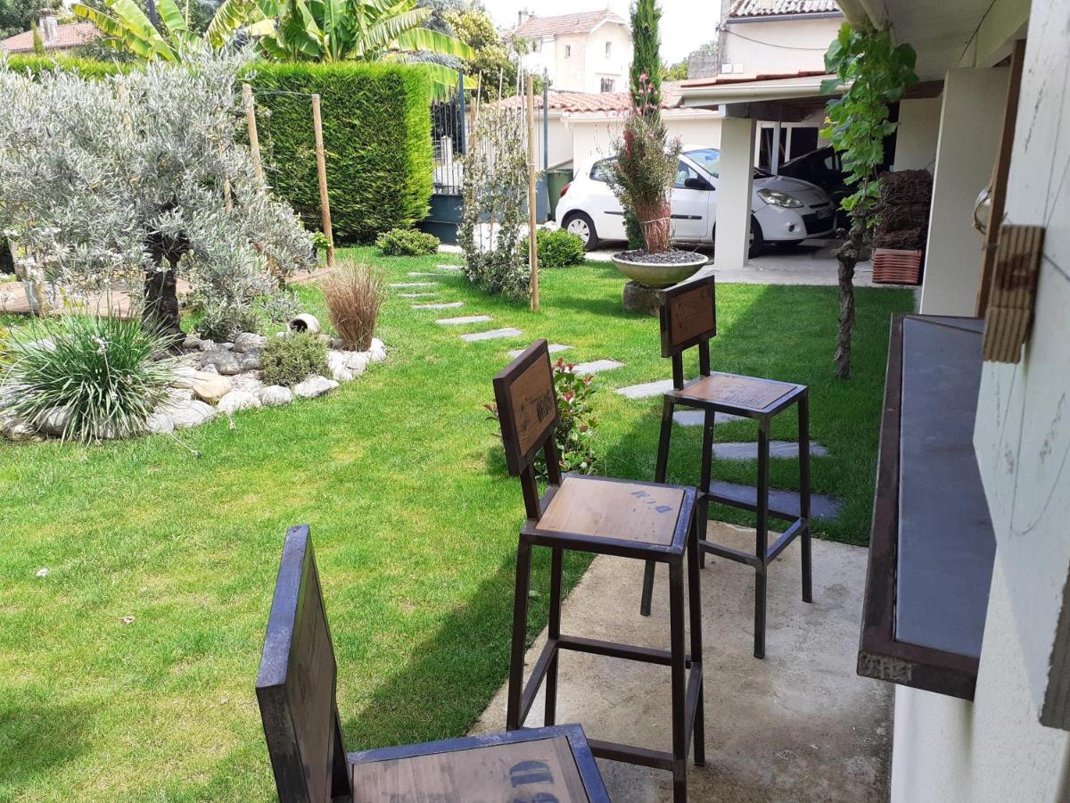 Bed and Breakfast Chez Jeanfi Fronsac  Esterno foto